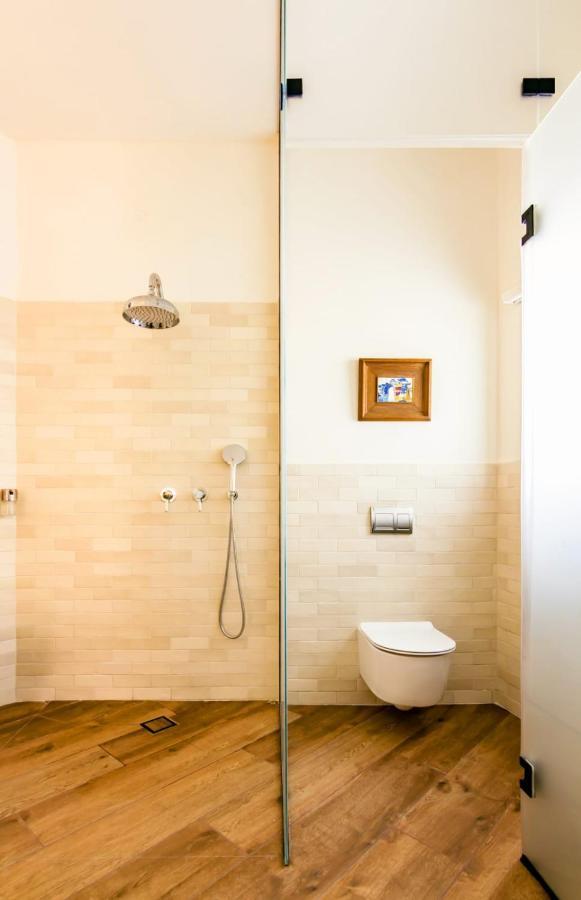 Jabotinsky 37 Bed & Breakfast Zikhron Ya'akov Exterior photo